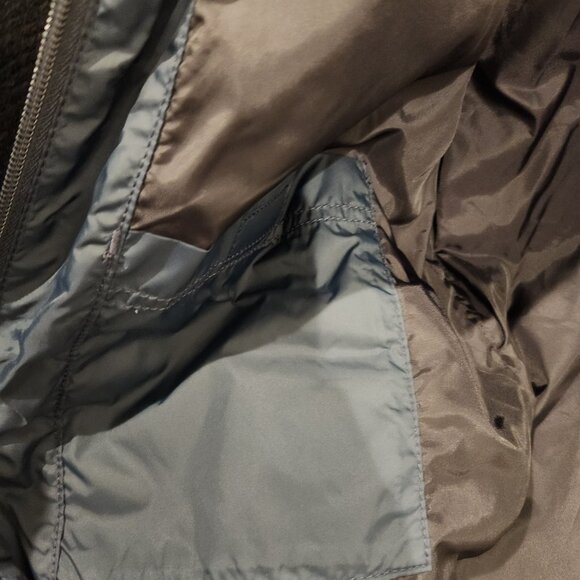 Women's Carhartt Rain Defender Level 2 Jacket - Picture 5 of 7
